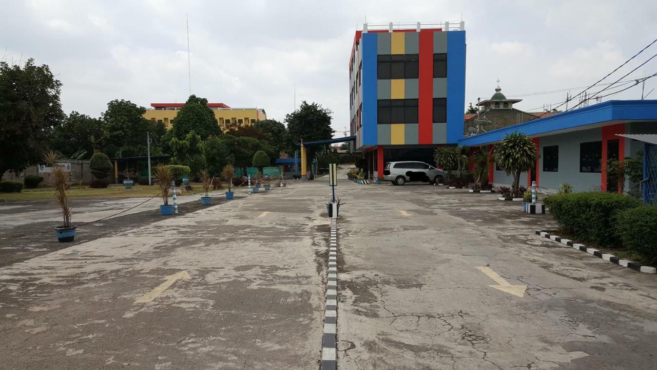 Sentosa Hotel & Restaurant - Tersertifikasi Chse Dari Kementerian Pariwisata Dan Ekonomi Kreatif Bekasi Dış mekan fotoğraf